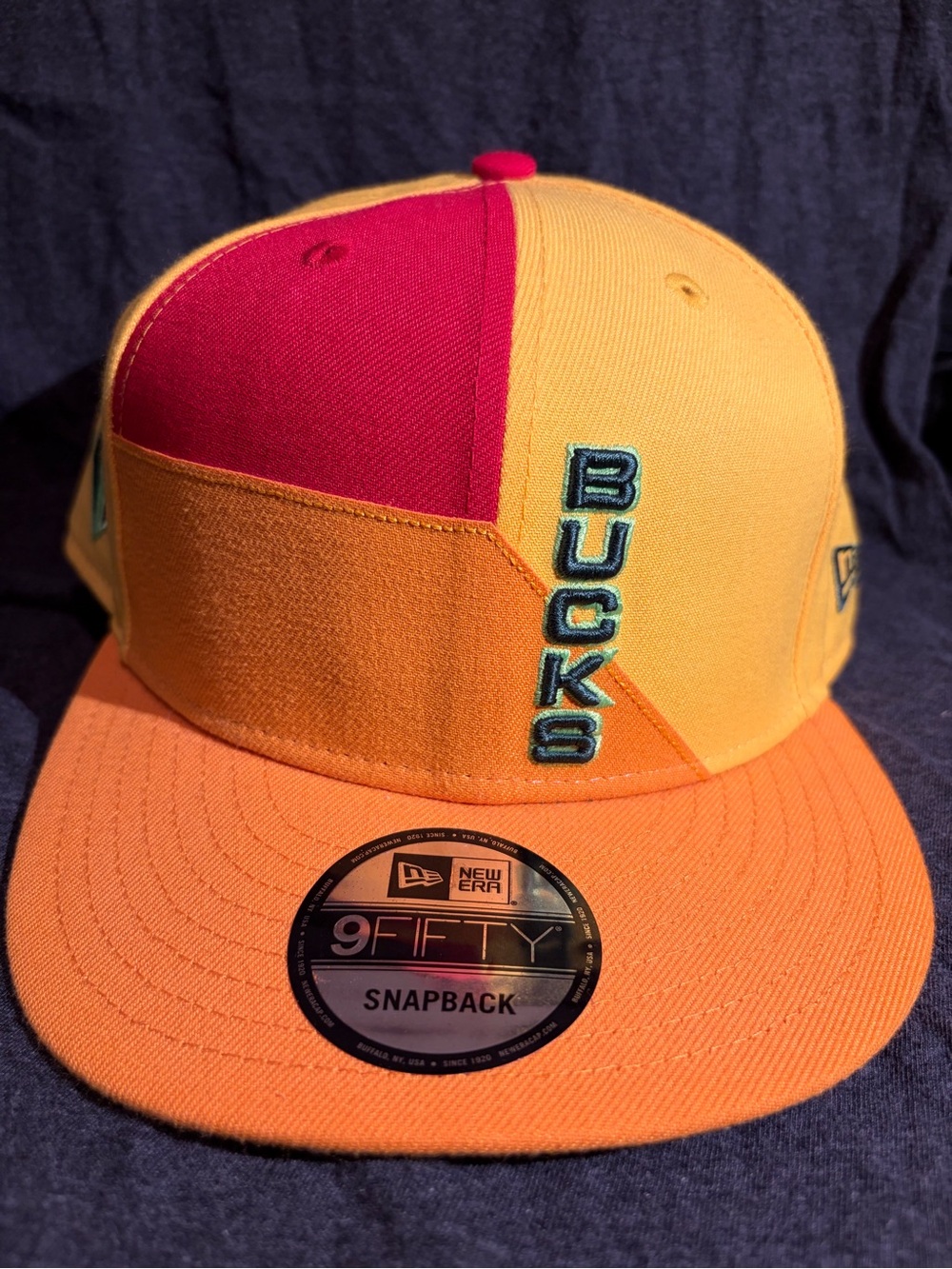 Rare Unique Colorful New Era Snapback Milwaukee Bucks NBA Hat